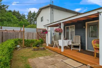 Main cottage + garage