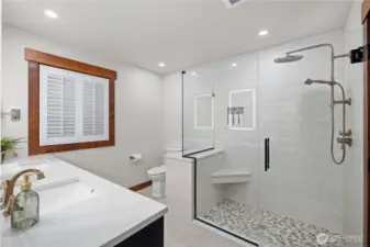 w/ attached Primary Spa-like retreat.