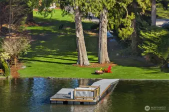 One of the last great lots left to build on Pine Lake