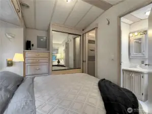 Primary bedroom has direct bathroom access