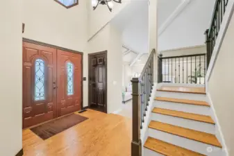 Grand entry to this beautiful home, featuring real hardwood floors!