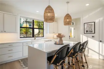 Waterfall edge, quartz countertops