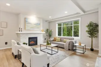 Living room w/ gas fireplace (propane)