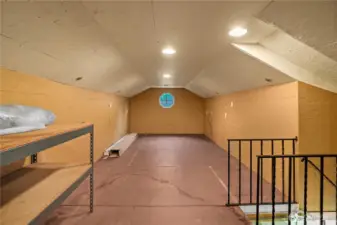 Garage Loft Space