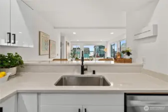 Fully updated kitchen