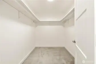 Nice size walk-in closet for Primary Bedroom
