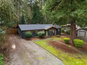 Huge driveway with plenty of guest parking.