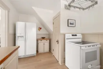 All Appliances Included!