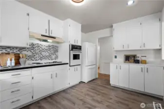 Plenty of storage for the home chef.