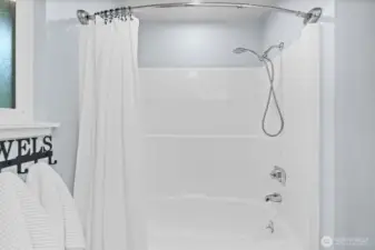 2nd floor main bathroom