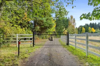 Automated gate to your lovely property