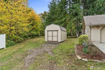 Storage shed- could be a shop space!