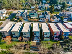 Fantastic neighbors in this row of homes!