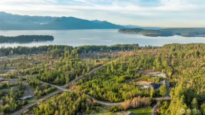 5 Acre lot in Seaview Estates!