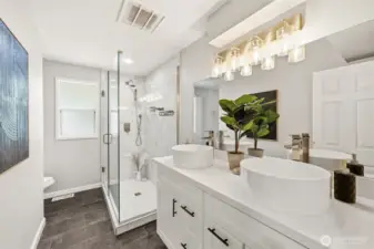 Convenient main-level ¾ bath