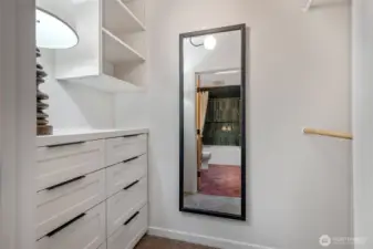 Walk in closet