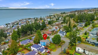 Prime location in a sought-after coastal community