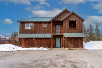 Legal nightly rental in excellent condition!