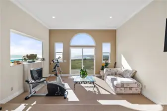 primary extra living