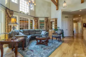 Casual sitting area, or ideal for a baby grand piano