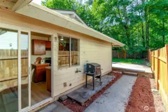 Sliding door to side BBQ area off Kitchen.
