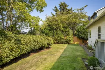Mature landscaping provides excellent privacy