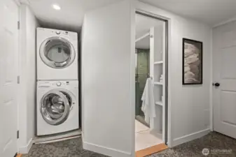 Washer Dryer - Lower Level