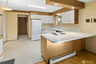 Eating bar at the kitchen