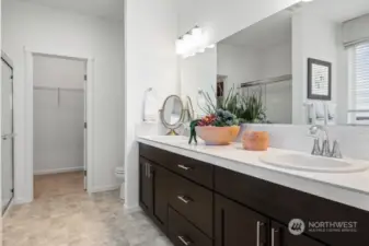 **Photo is a representation only. Same floorplan in the community, different homesite. Colors and features will vary.**