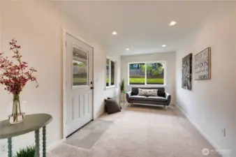 Bonus Room w/Access to Backyard