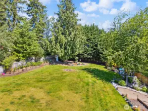 Expansive yard