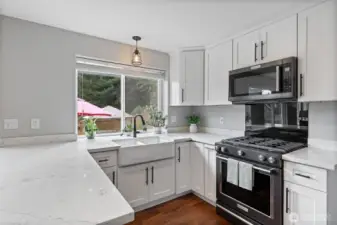 All top of line Kitchen-Aide appliances
