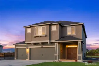 Well- maintained Palomino Home with 4 bedrooms, 3 baths plus 2 flex rooms and open concept chef's kitchen/great room/dining area. Plenty of parking in your 3 car garage and driveway. Grand entrance through your double doors.