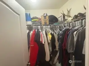 Master Walkin closet