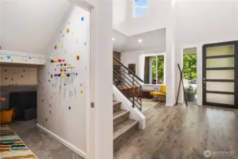 Secret play area is adorable!!