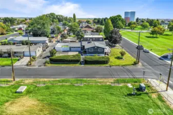 Located across the street from Lions Park and Hiawatha Elementary, this home is centrally located.