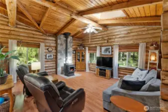 Great Room w/Pellet Stove