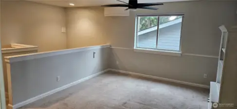2nd floor family room
