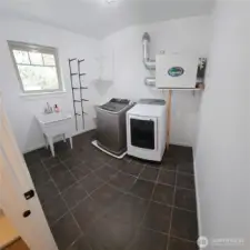 2nd floor utility room