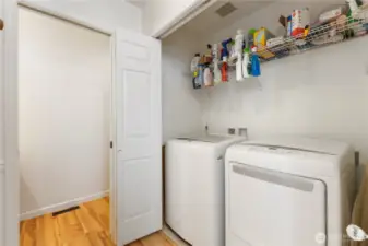 Laundry, washer and dryer stay!