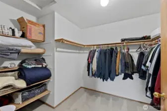Giant Walk in Closet!