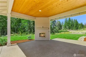 Natural Gas Fireplace, wired for hot tub