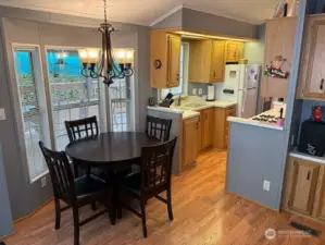 dining off the kitchen