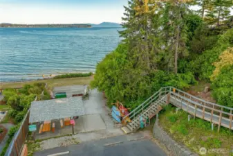 One of the several community parks for picnics, kayaking, walks on the beach.