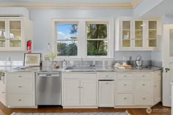 And abundant natural light ...