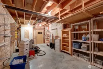 Unfinished 1100 sq ft garage