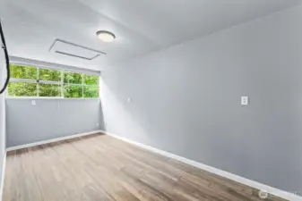 Additional finished 120 sq ft in outbuilding can be used as hobby room, music studio, home office, etc.