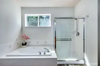 Take your pick! This room has it all...