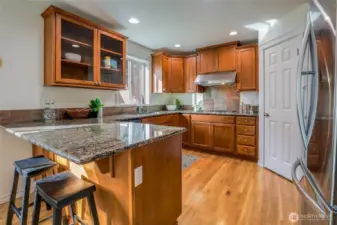 Kitchen w/Dining Space