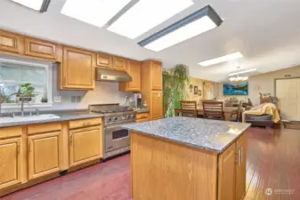 Kitchen /Living room Open concept.